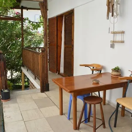 Allou Garden House * Pefkochori