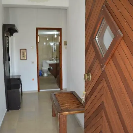 Allou Garden House Pefkochori